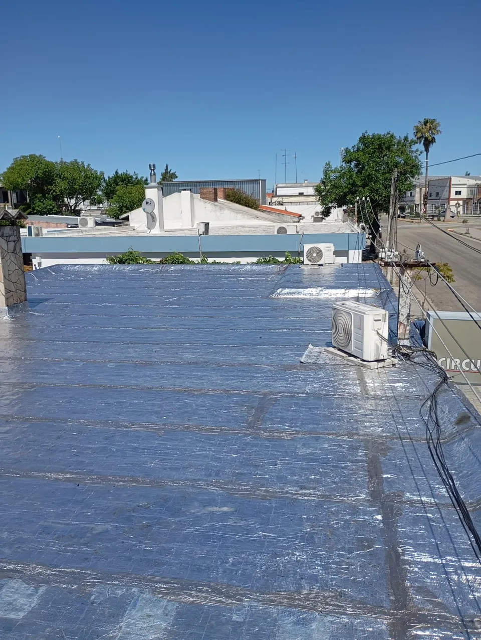 Azotea en Libertad terminada con membrana asfáltica aluminizada